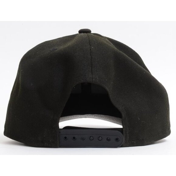 Los Angeles Dodgers New Era Black on Black 9FIFTY Team Snapback Adjustable Hat - Picture 4 of 5